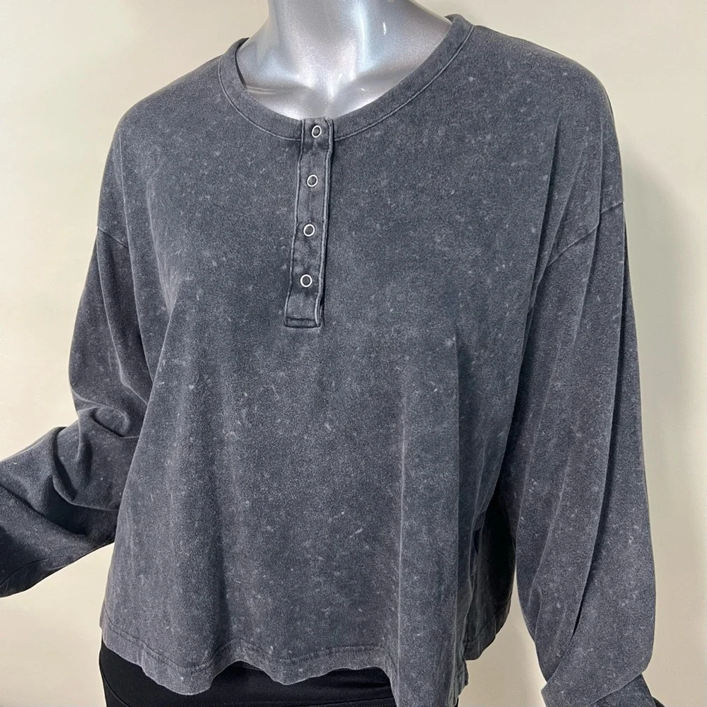 PINK Victoria’s Secret Women’s XL Grey Cotton Tee Boxy Henley T Shirt
